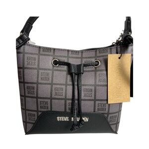 NWT Steve Madden BKevin Black Bucket Crossbody Bag DR137045